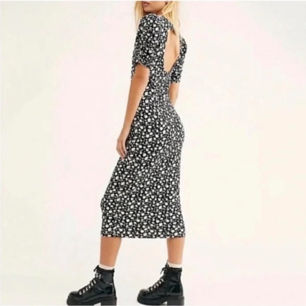 Free People Rosie Stretch Knit Floral Puff Sleeve Cutout Midi Dress. Size M - Picture 3 of 15